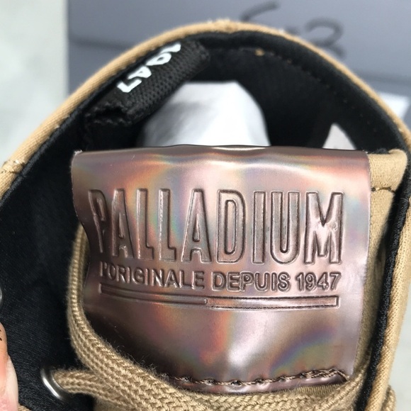 Palladium Revolt Hi TX Women's Boots in Olive New in the box - Picture 3 of 14